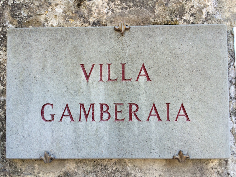VILLA GAMBERAIA SIGN AT THE GATE